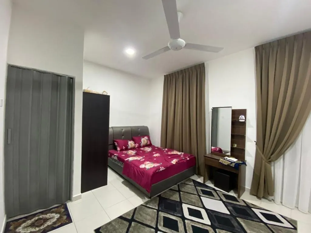 Holiday home Rosnah Homestay Kampong Ayer Resam